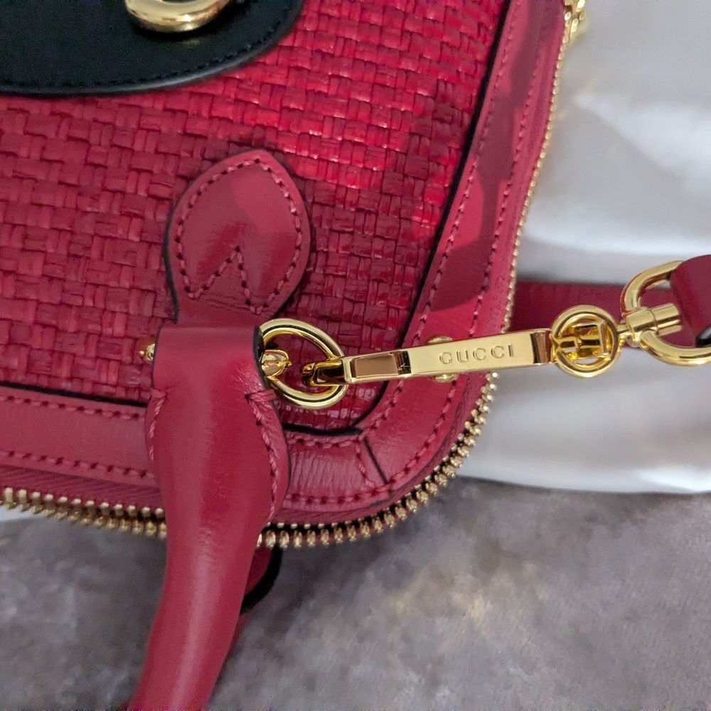 GUCCI - Picture 10 of 10